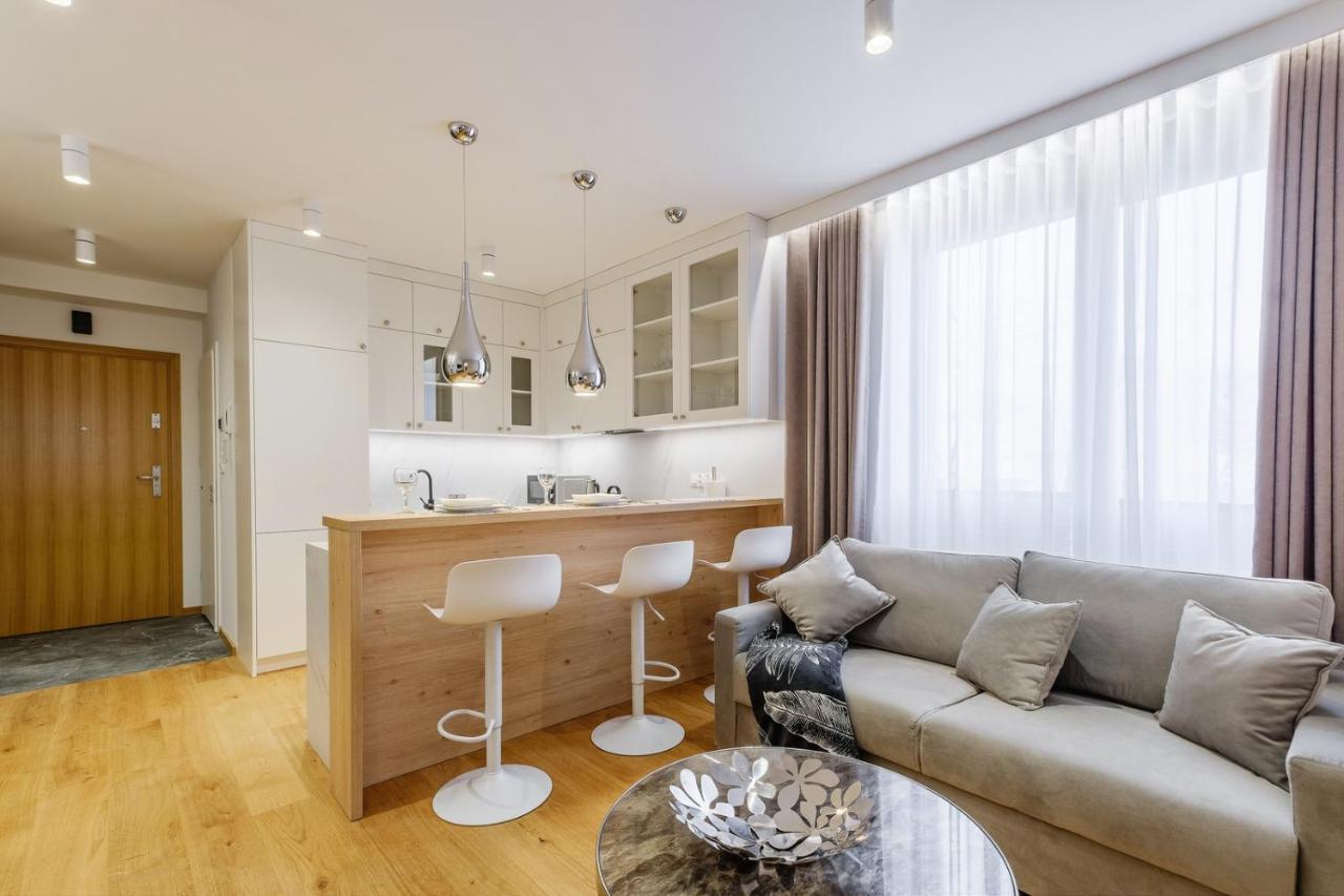 Florencja - Nowy Apartament W Centrum Miasta Z Klimatyzacja Oraz Zadaszonym Parkingiem W Cenie Nowy Targ Bagian luar foto